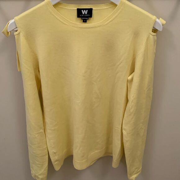 W by worth sweater - Picture 1 of 4